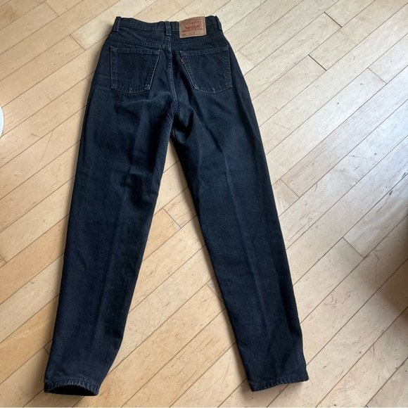 Levi’s Black High Waisted Tapered Jean - Picture 2 of 8